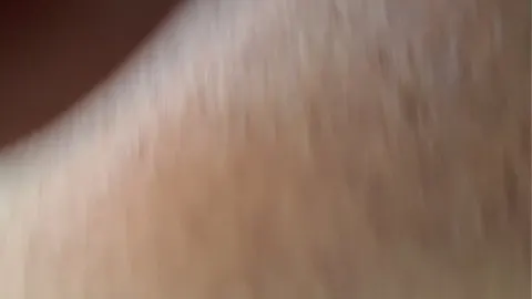 两穴中出