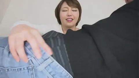 美女模特裸体视频 · 七